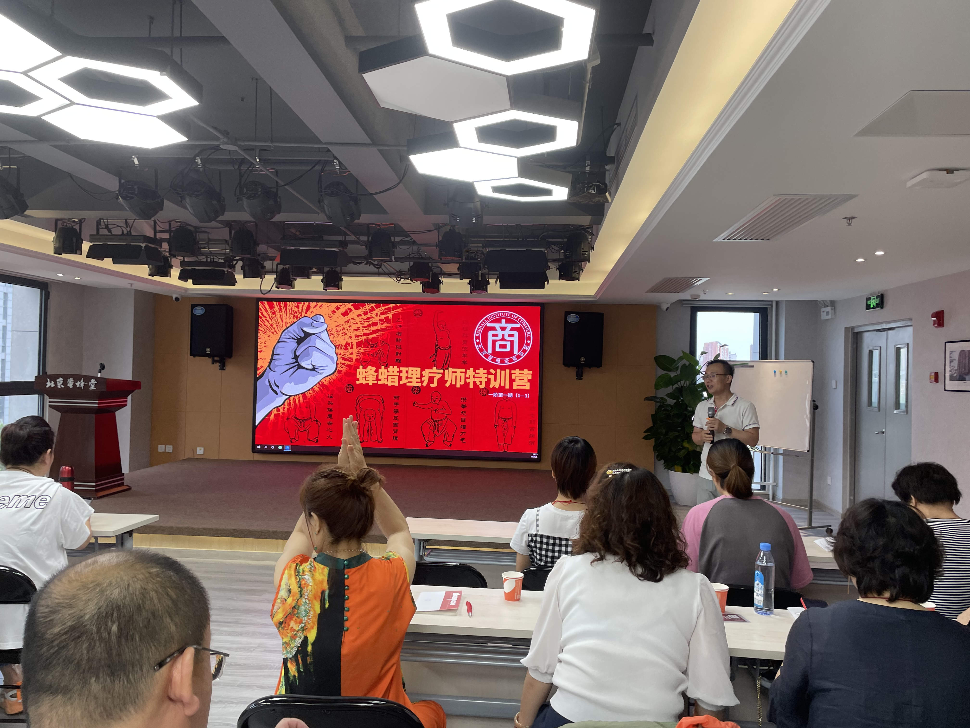 微信图片_202.jpg